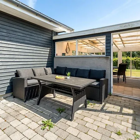 Agneta - 1km From The Sea By Interhome * Bøtø By