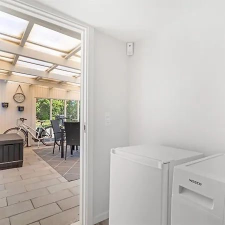 Agneta - 1km From The Sea By Interhome