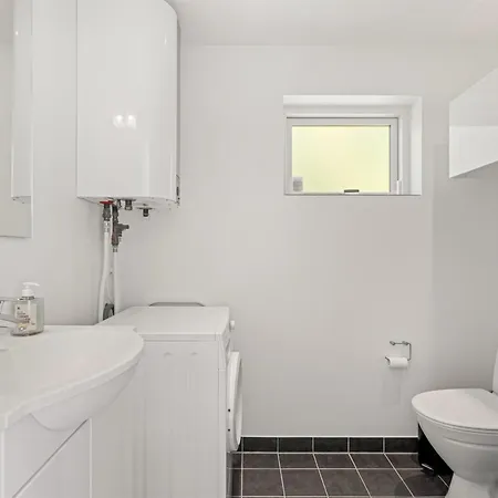 Agneta - 1km From The Sea By Interhome * Bøtø By