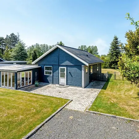 Agneta - 1km From The Sea By Interhome Bøtø By