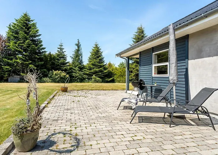 Сasa de vacaciones Agneta - 1km From The Sea By Interhome Bøtø By