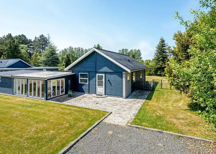 Agneta - 1km From The Sea By Interhome Bøtø By